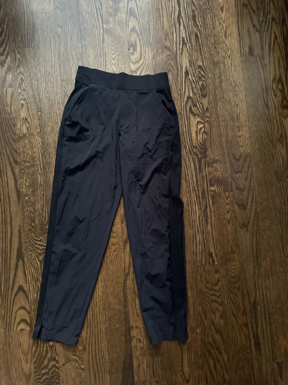 Athleta Black Tapered Straight Leg Pants, Size 00. Versatile. Like New